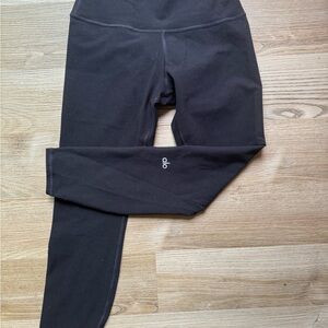 Black Alosoft High Waist 7/8 Highlight Legging - Alo Yoga